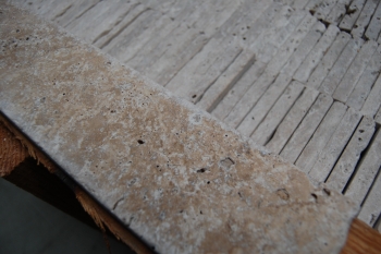 Sockelleisten Travertin Noce Rustic, getrommelt, nicht gespachtelt, 60,0 x 8,0 x 1,2 cm