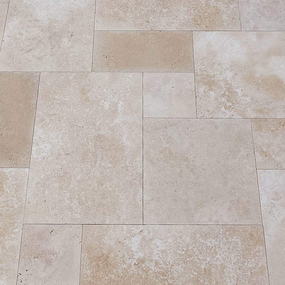 Terrassenplatten Travertin Medium SELECT, getrommelt, nicht gespachtelt